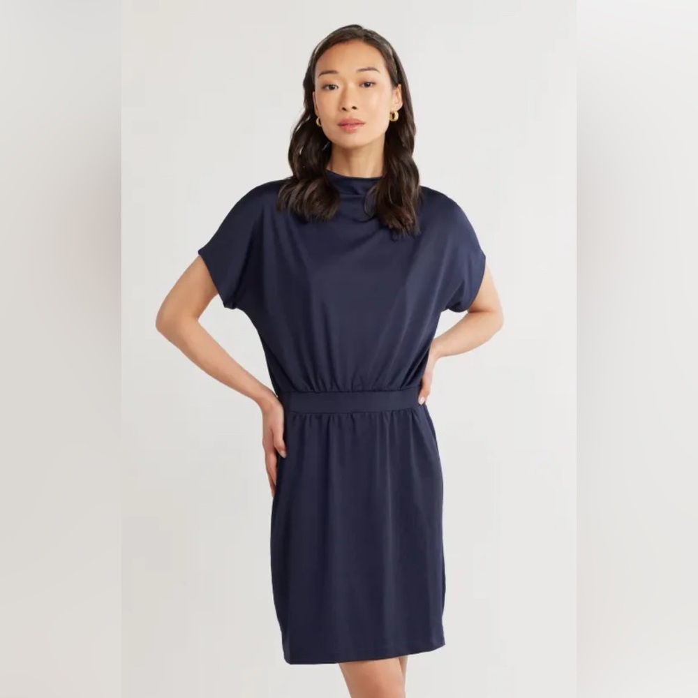 NWOT DUDLEY STEPHENS
Daphne Dress in Luxe Stretch (Navy)